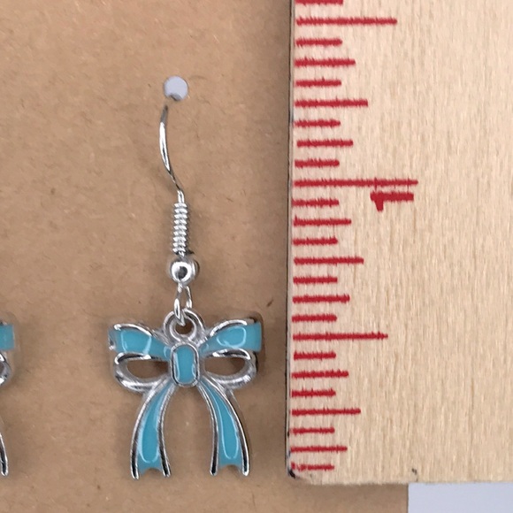 Elegant Ribbon Dangle Earrings Fashion Jewelry - Picture 2 of 2